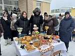 В студенческом городке Университета отметили Масленицу 