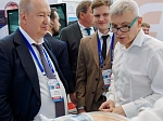 Ректор БГМУ Валентин Павлов продемонстрировал хирургическое мастерство на международной конференции по оперативной урологии и андрологии «UROCARE 2026»