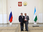 Медикам-сотрудникам Университета вручили государственные награды в честь Дня медицинского работника