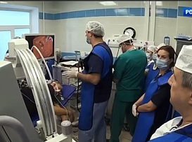 Врачи Клиники БГМУ осваивают новое оборудование для лечения заболеваний панкреато-билиарной системы