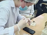 Юная исследовательница профориентационной школы «МедЗнайка» защитила научный проект на кафедре микробиологии