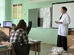 Юная исследовательница профориентационной школы «МедЗнайка» защитила научный проект на кафедре микробиологии