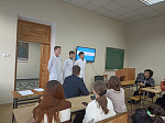 Медико-профилактический факультет в гостях у школы Юный медик