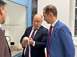 Академик РАН, ученый-химик Валентин Анаников познакомился с научной инфраструктурой Университета